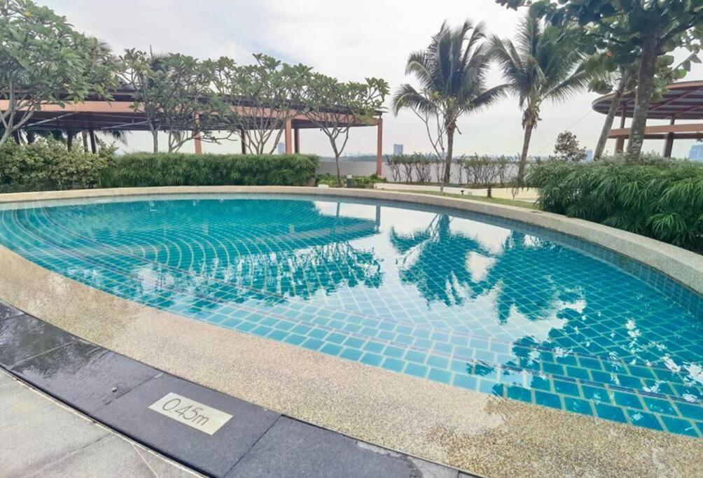 C0704 Almas Suite Seaview & Netflix Stay Nusajaya  Exterior foto