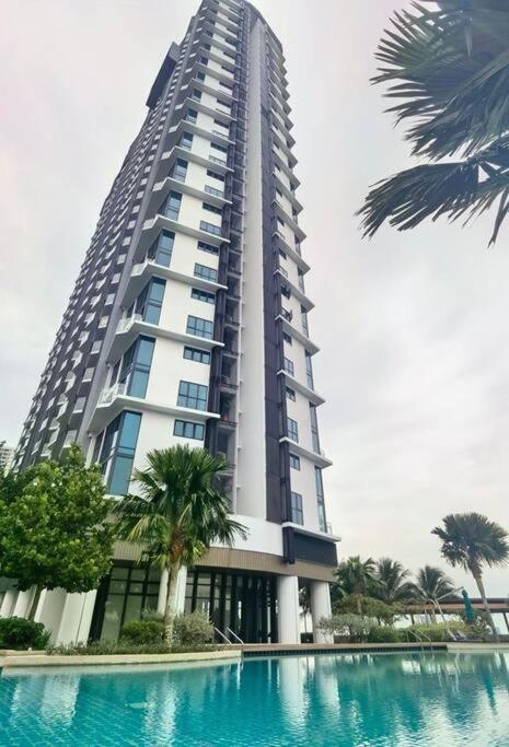 C0704 Almas Suite Seaview & Netflix Stay Nusajaya  Exterior foto